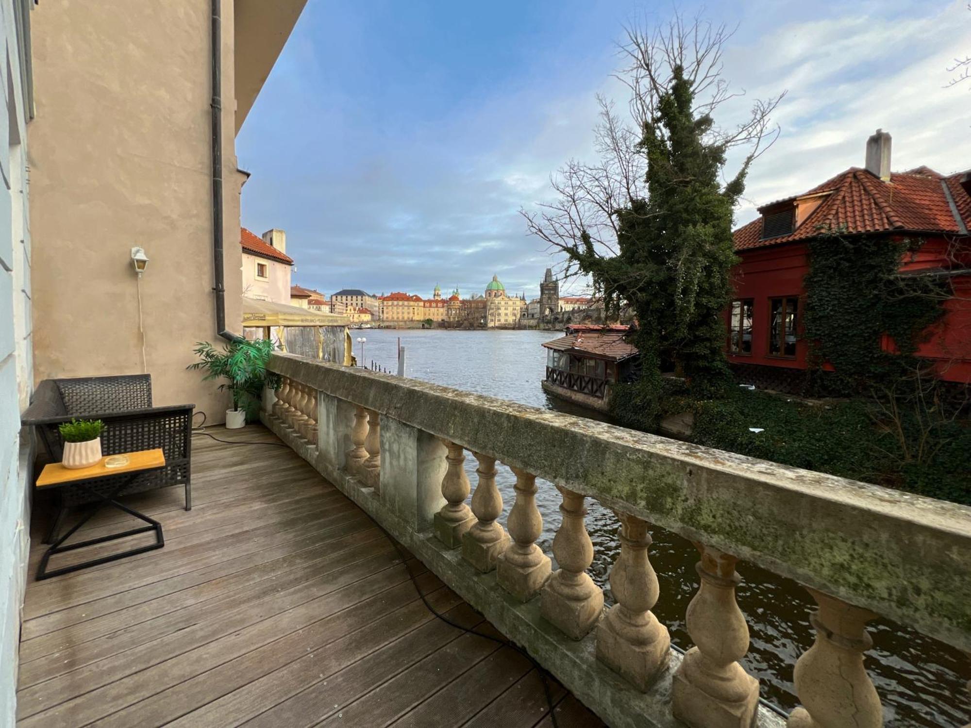 Residence Charles Bridge Prag Exterior foto